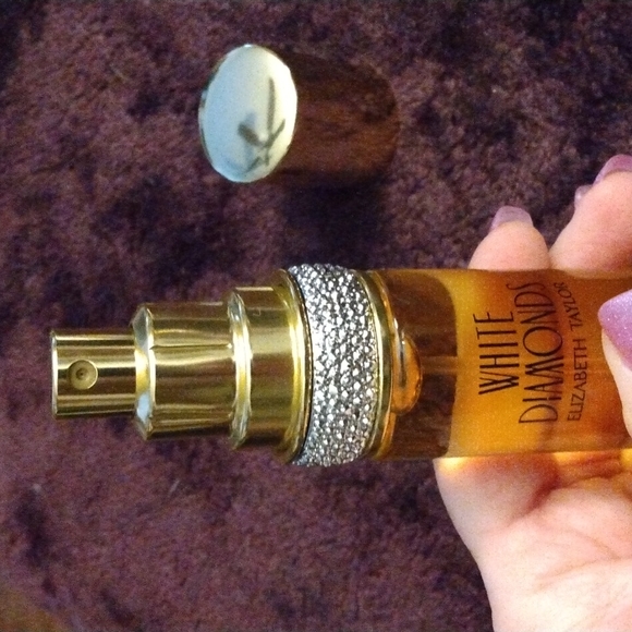 WHITE DIAMONDS Elizabeth Taylor 1.7 FL. OZ. - Picture 6 of 6
